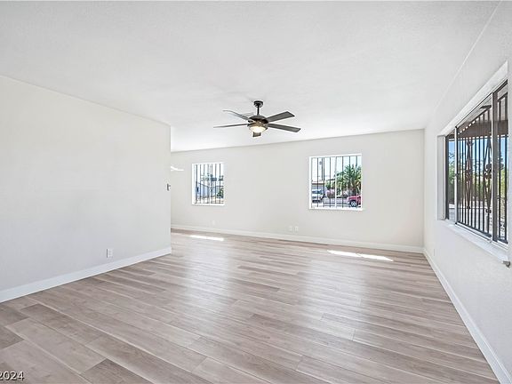 4th image of 5916 Alta Dr
