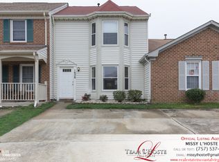 1628 Sword Dancer Dr, Virginia Beach, VA 23454