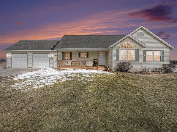 10655 Tower St NE, Greenville, MI 48838