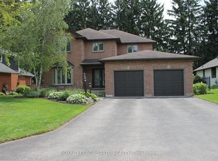 56 Carnegie Pl, Hamilton, ON L9G4T9