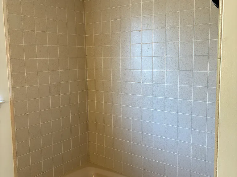 43 15th Ave — Photo 20
