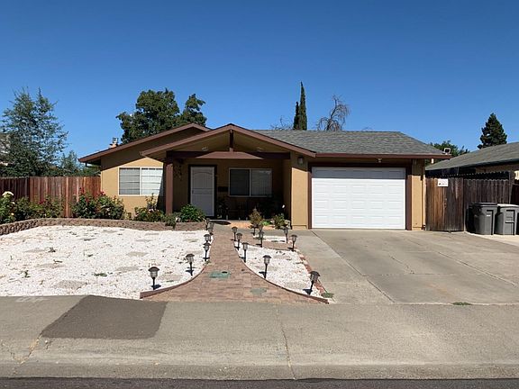 4th image of 26 Dawn Dr