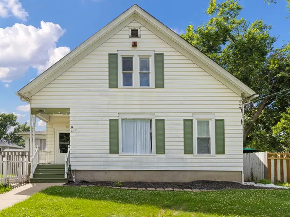617 S 4th St, Aurora, IL 60505
