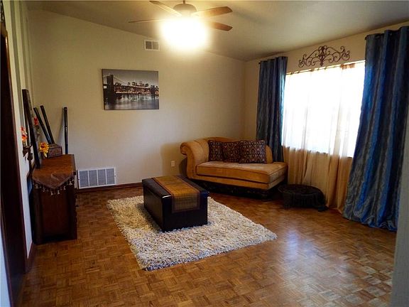 2nd image of 3613 Vickie Dr