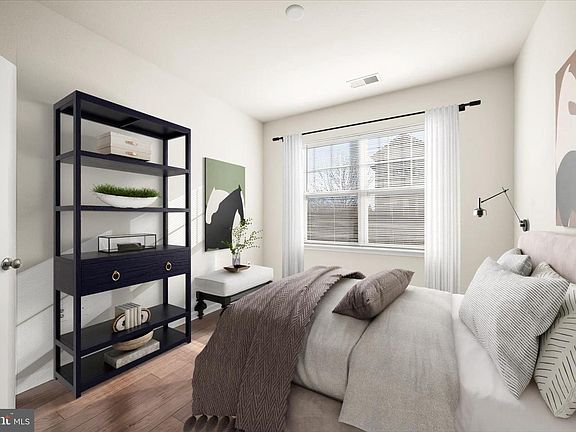 5th image of 19620 Galway Bay Cir APT 302