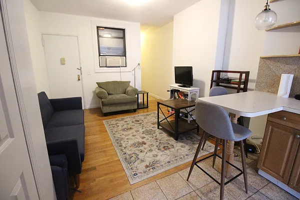 Rented by Luxor Homes & Investment Realty | media 16