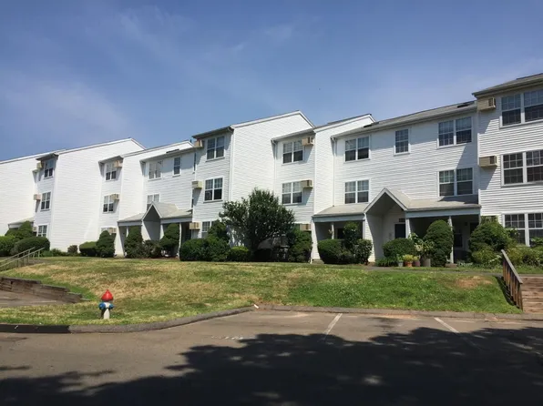 89 Coleman St APT 537, West Haven, CT 06516