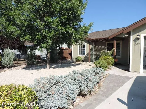 1662 Round Up Rd, Fernley, NV 89408