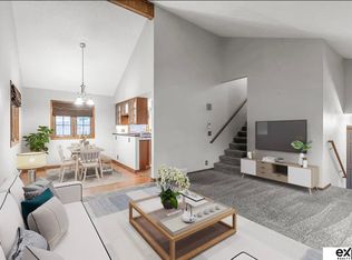 6741 Woodbine Cir, Ralston, NE 68127