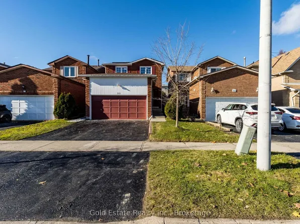 25 Horsham St, Brampton, ON L6X 3R6
