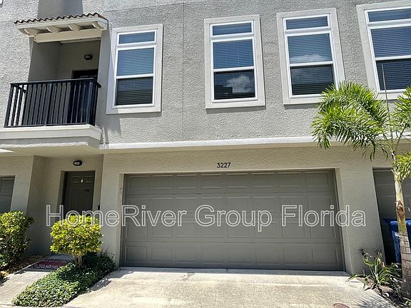 2nd image of 3227 Marcellus Cir