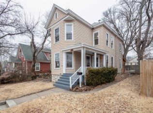 824 Spruce St, Alton, IL 62002