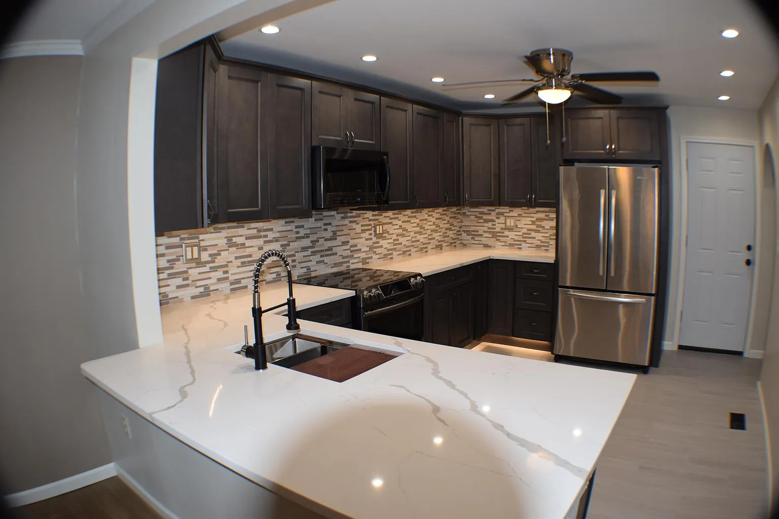 124 Villa Dr photo 1