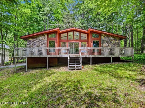 149 Cardinal Dr, Clifton Township, PA 18424