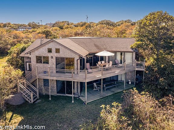 2nd image of 382 Lighthouse Rd
