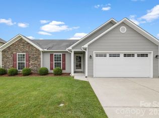 38 E Swift Creek Rd, Fletcher, NC 28732