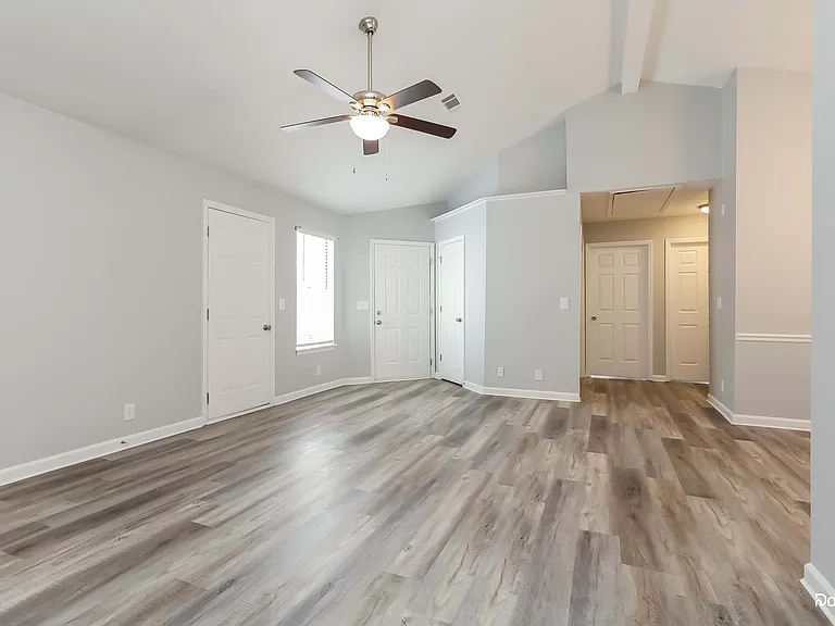 832 Trailside Cir — Photo 6