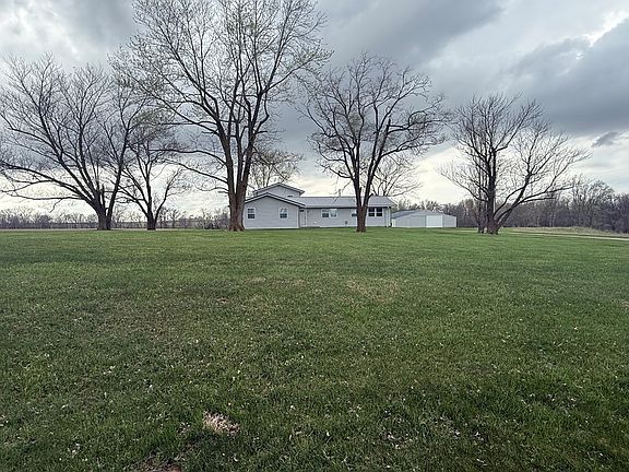 3rd image of 501 Shelby #137
