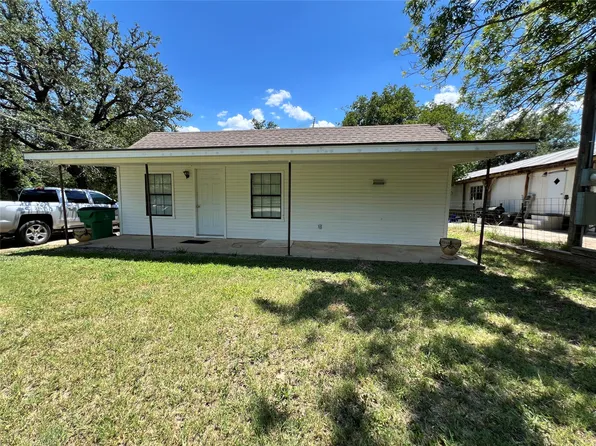 104 E Little St, Hamilton, TX 76531