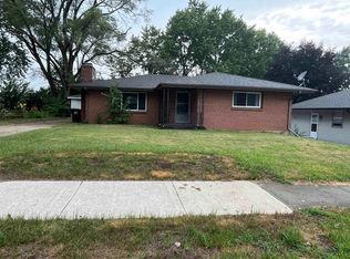 3108 Sunnyside Dr, Rockford, IL 61114