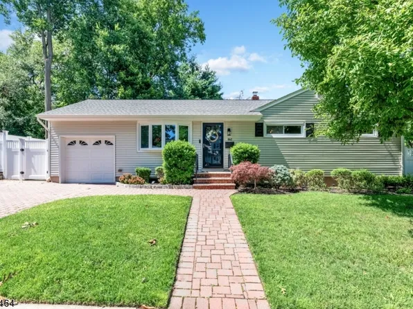 862 Manhattan Ave, Washington Township, NJ 07676
