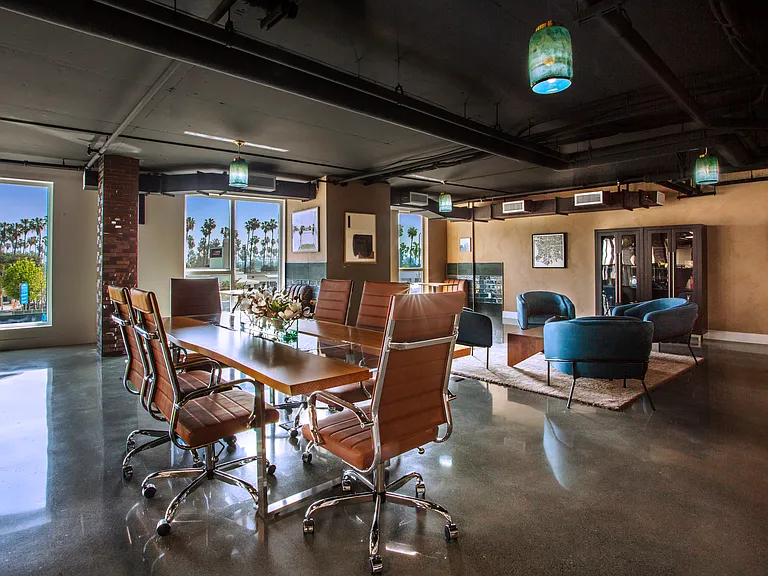Crenshaw Lofts — Photo 18
