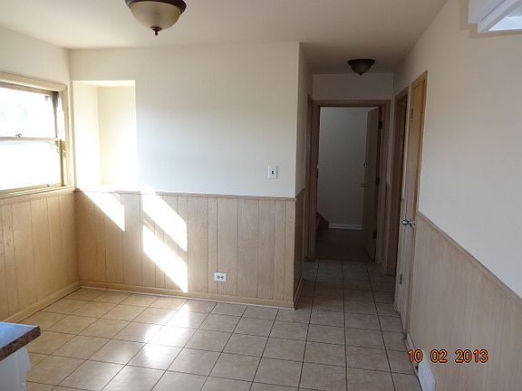 5th image of 6414 N Spaulding Ave