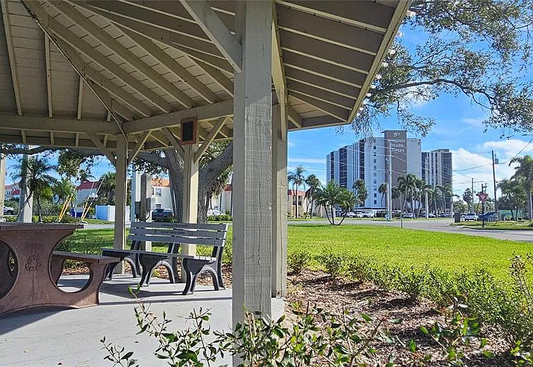 10355 Paradise Blvd #710 — Photo 30