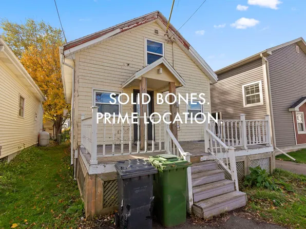 417 Queen St, Charlottetown, PE C1A 4E5