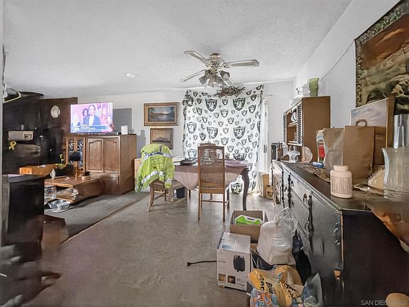 3rd image of 6 Meadowview Dr