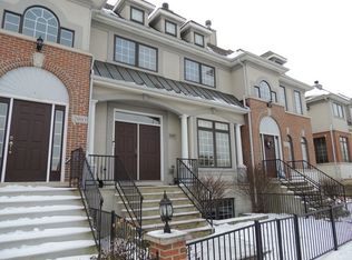 2005 Alta Vista Ct, Naperville, IL 60563