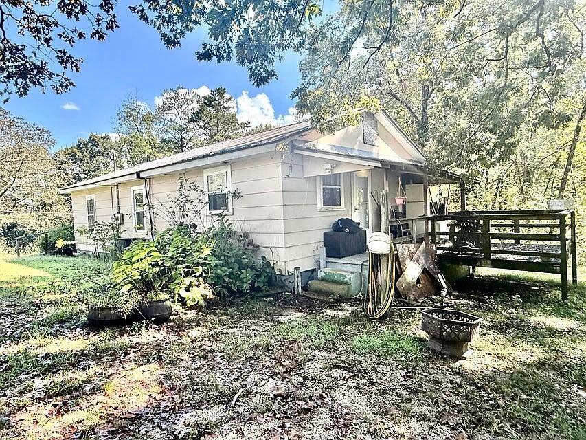 1st image of 64 Hartline Hill Rd