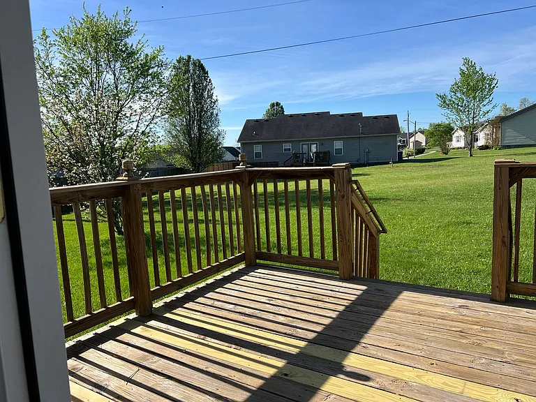 1705 Madison Ct — Photo 16