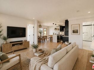 4015 Grand View Blvd, Los Angeles, CA 90066