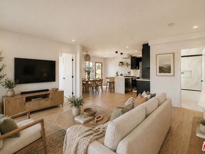 4015 Grand View Blvd, Los Angeles, CA, 90066