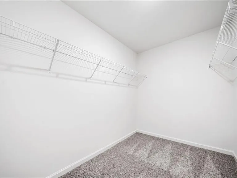 602 Jervis Way — Photo 38