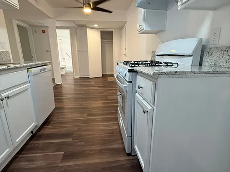 7235 Baird Avenue — Photo 9