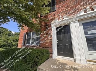 1673 Tiki Ln APT E1, Lancaster, OH 43130