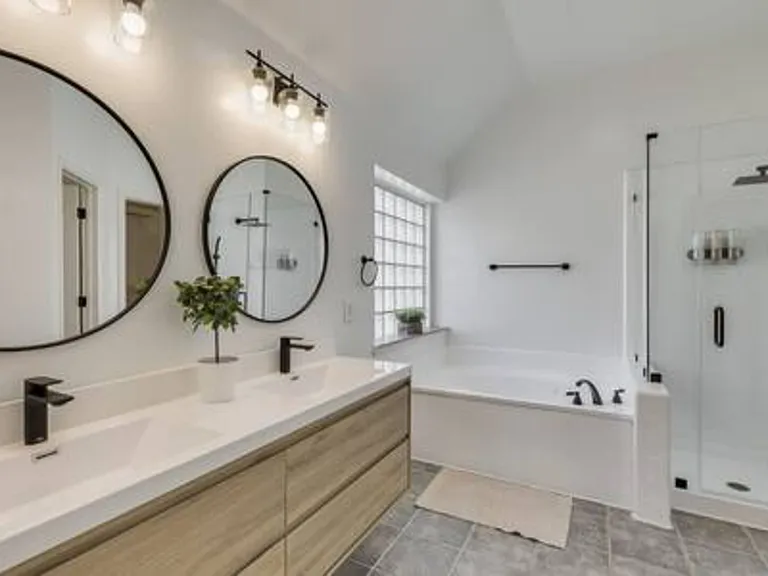 Falcon Ridge Dr — Photo 21