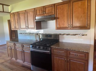 155 Midwood Rd, Paramus, NJ 07652