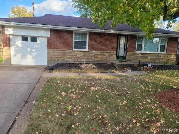 324 Gage Dr, Saint Louis, MO 63135