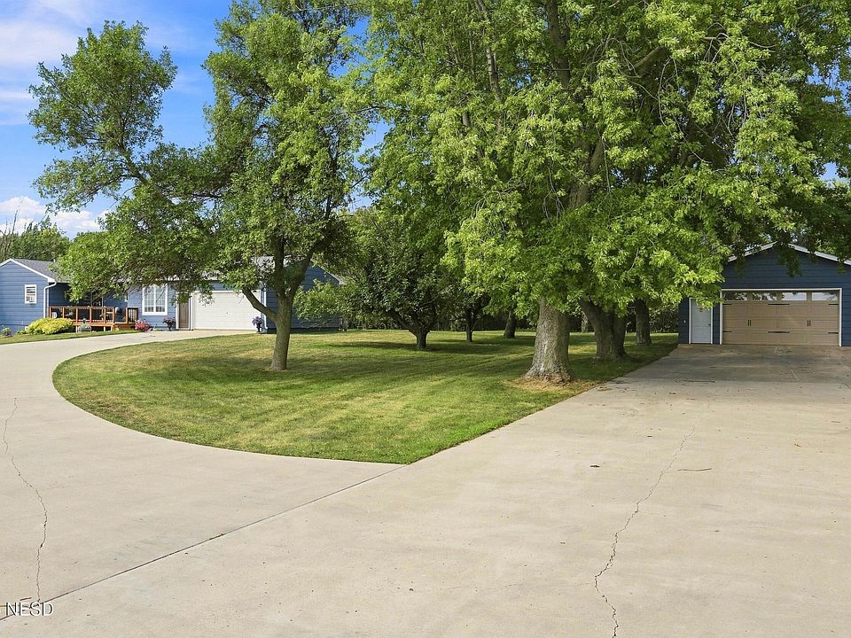1st image of 3105 7th St SW
