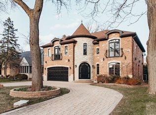 6923 N Knox Ave, Lincolnwood, IL 60712