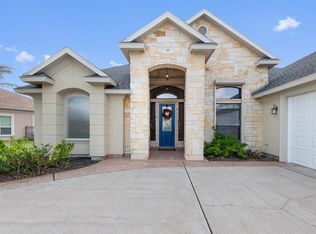 104 Golf House Rd, Laguna Vista, TX 78578