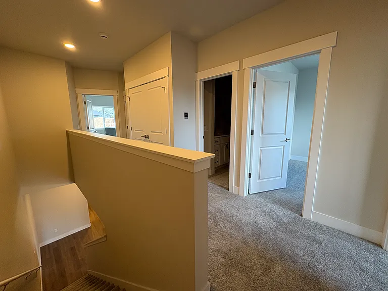 1075 Red Apple Rd #B6 — Photo 11