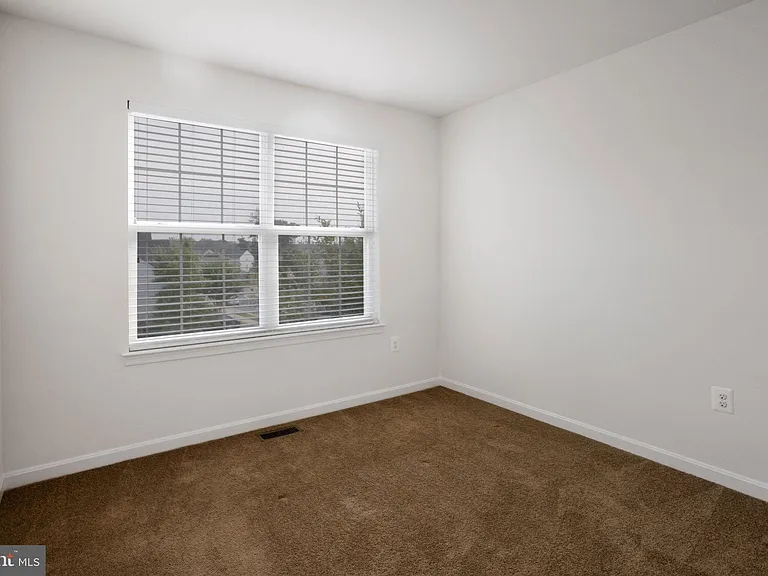 4 Cornerstone Dr — Photo 36