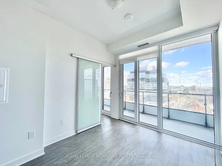 70 Princess St #1502 — Photo 4