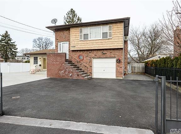 2nd image of 322 Ellison Ave