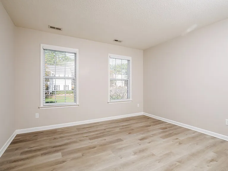 8524 Bratt Ave — Photo 14
