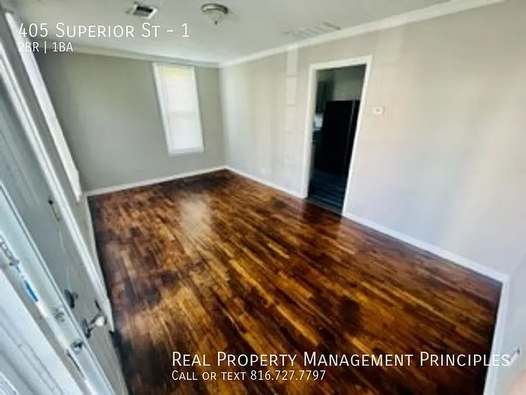 405 Superior St #1 — Photo 2